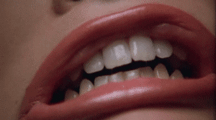Gif animé bouche peur